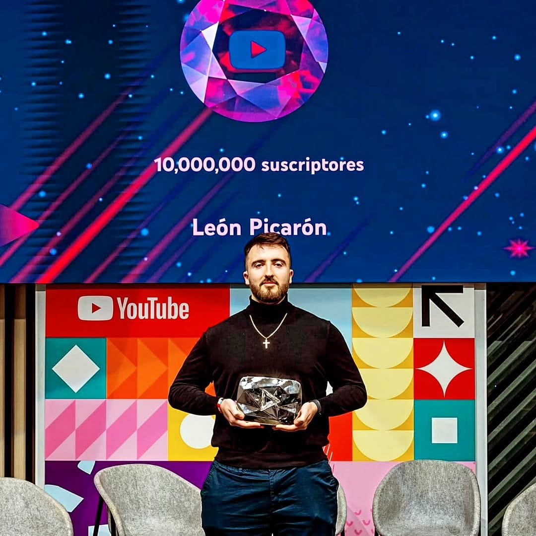 Post 5 by Luis Guía Cubero on Instagram (carousel)