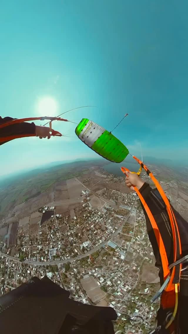 Post 4 by Brandon Díaz on Instagram (video)