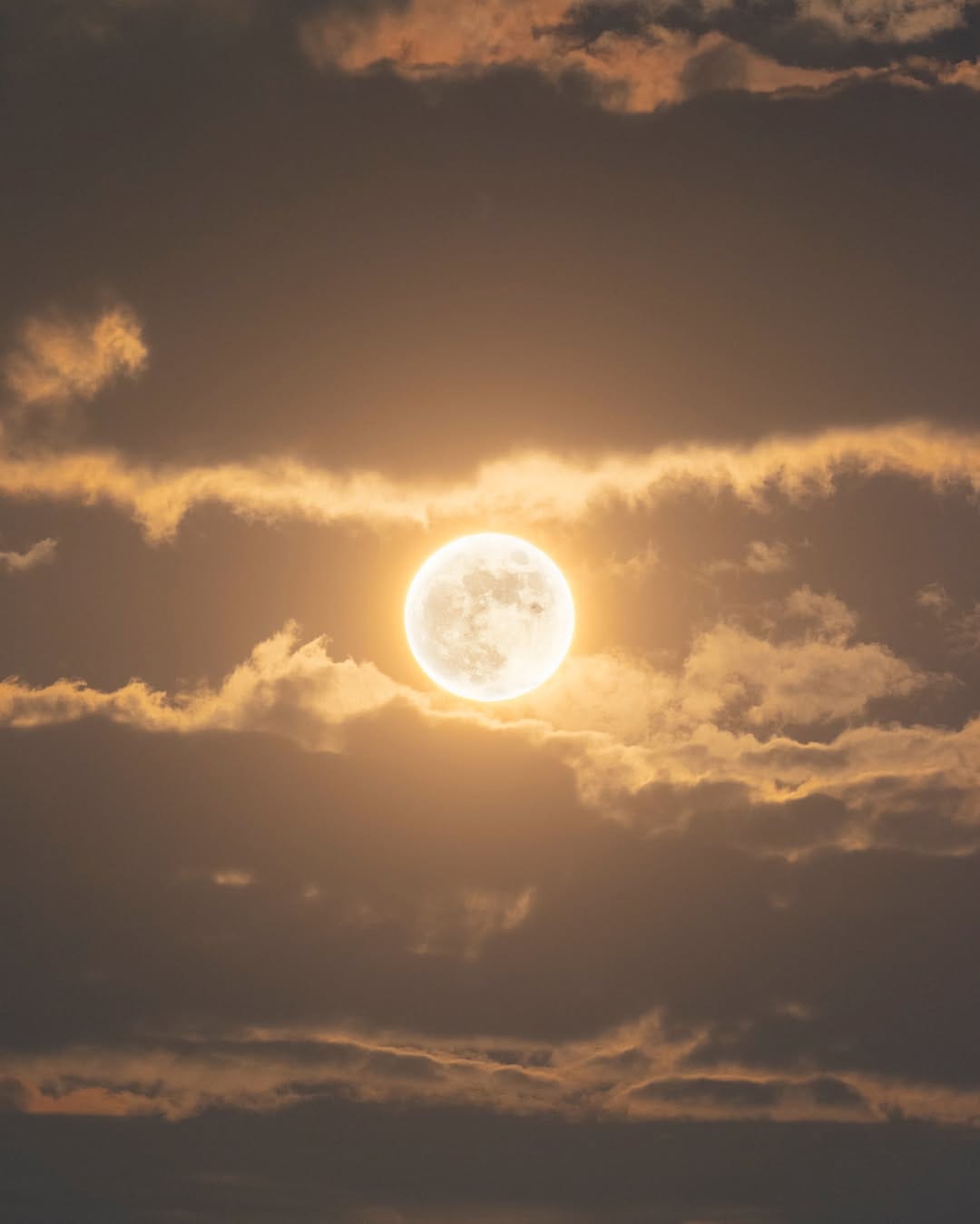 Post 1 by Daniel Borja | Astrophotography on Instagram (carousel)