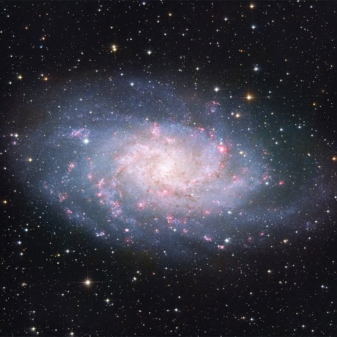 Post 6 by Daniel Borja | Astrophotography on Instagram (carousel)