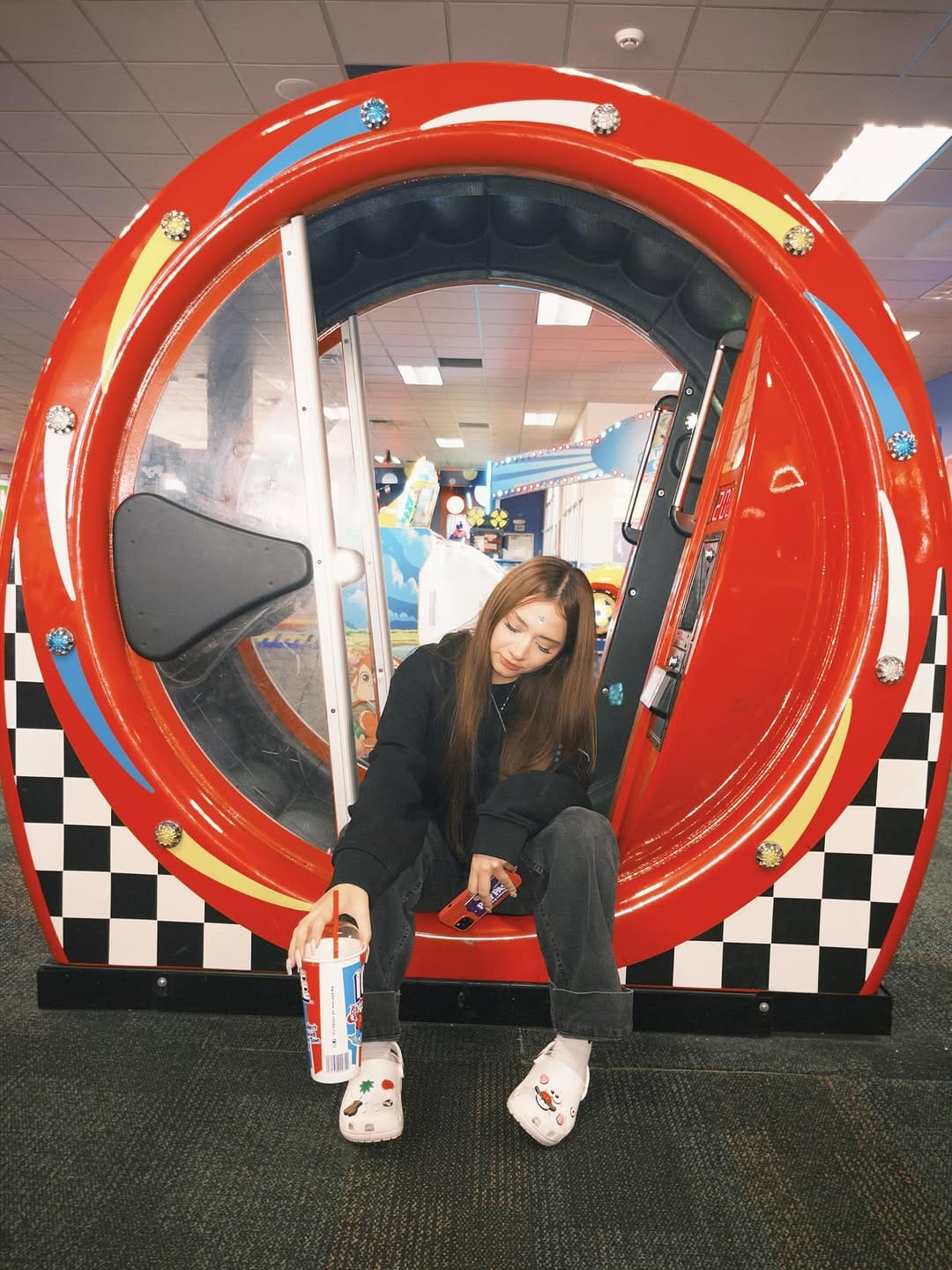 Post 9 by Mía Olvera on Instagram (carousel)
