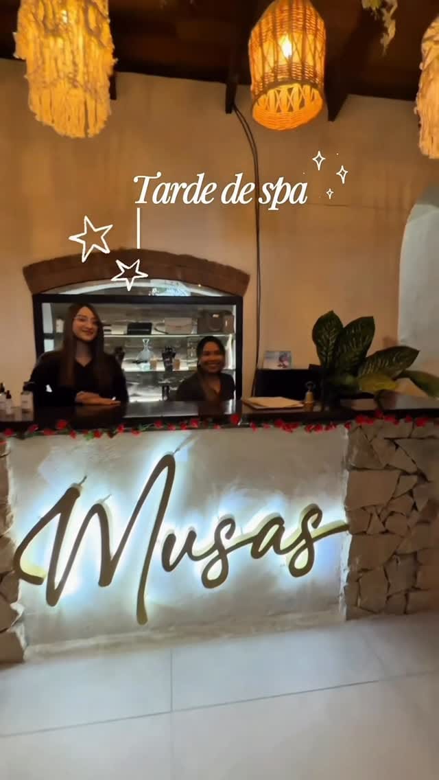 Post 8 by Mía Olvera on Instagram (video)
