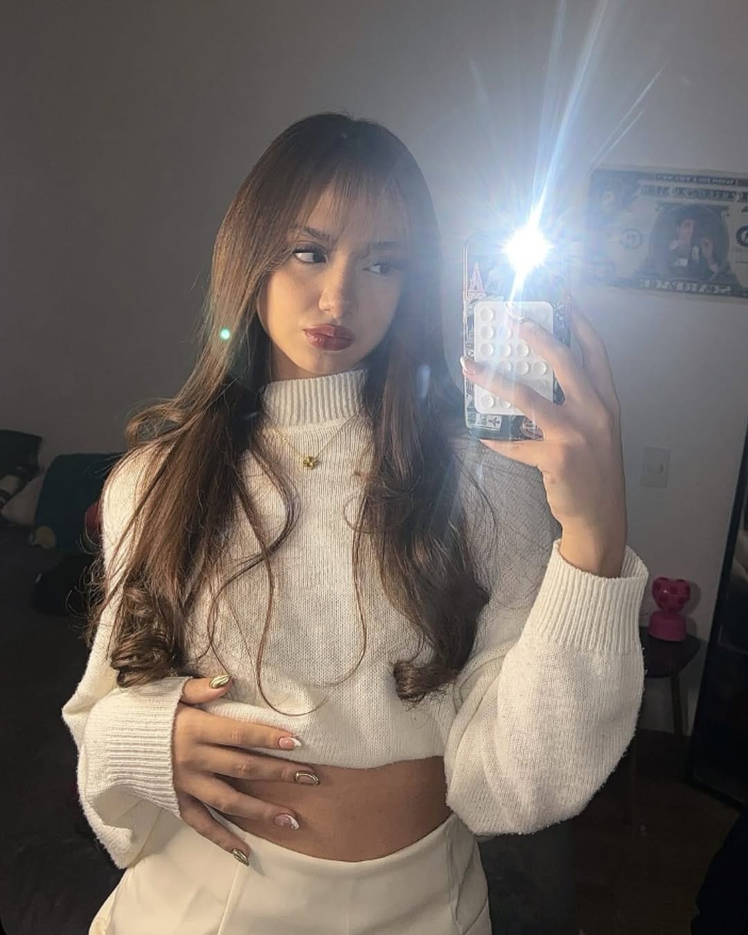 Post 10 by Mía Olvera on Instagram (carousel)