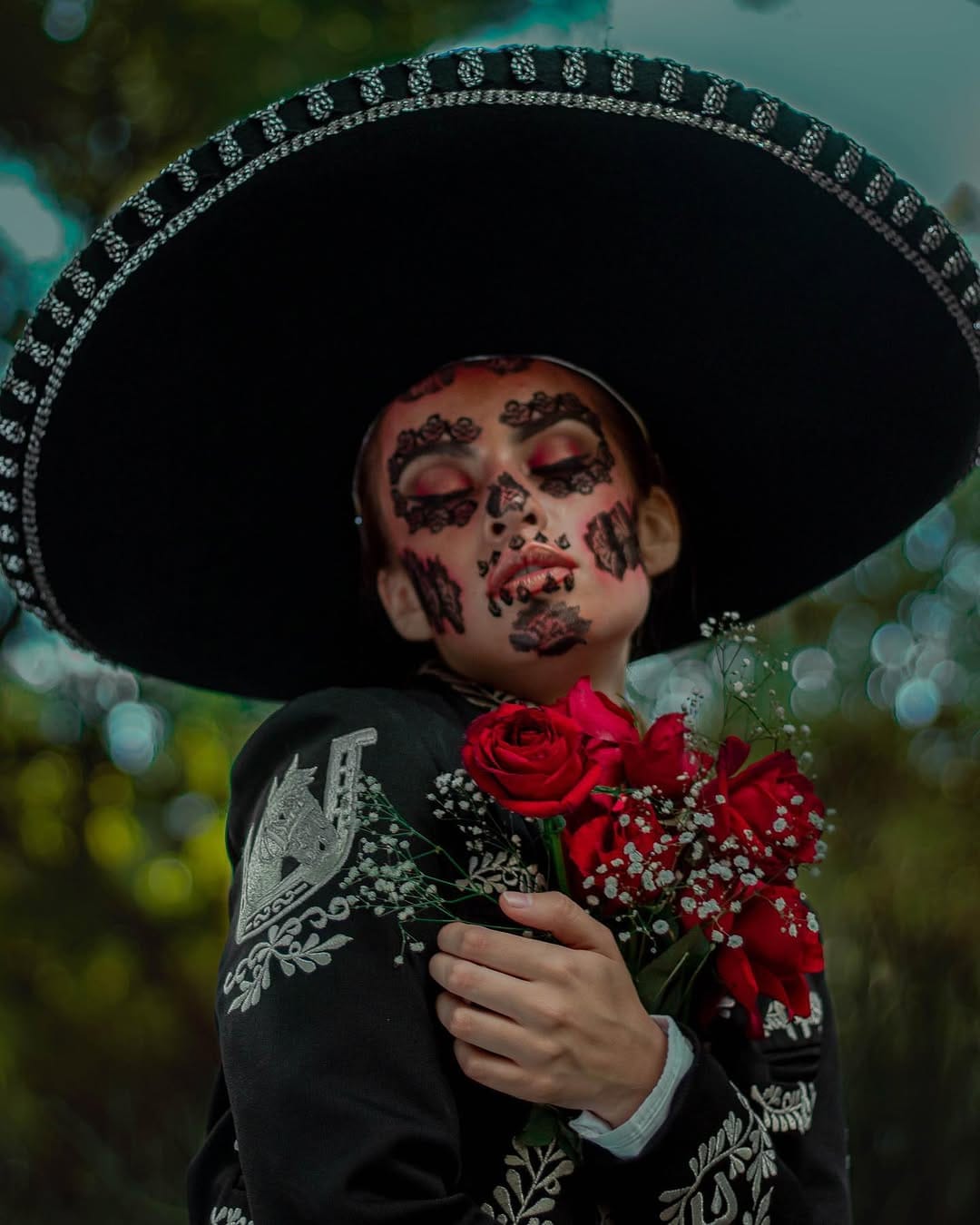 Post 1 by Paola Hernández on Instagram (image)