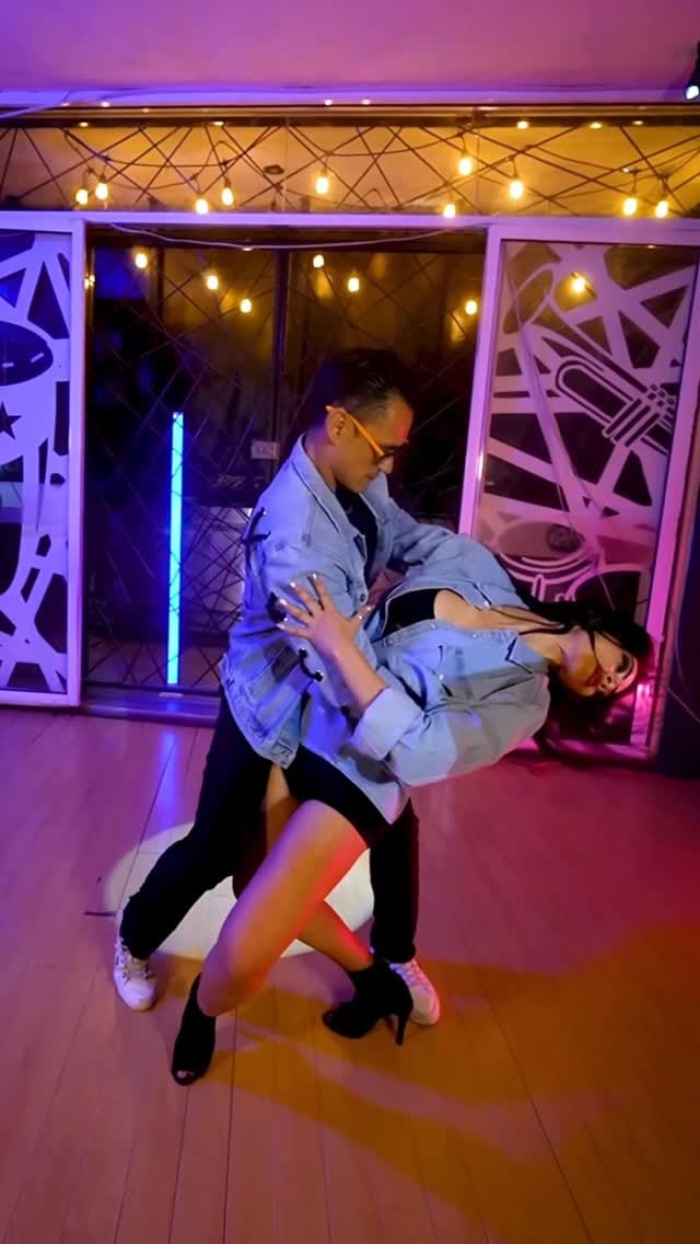 Post 6 by ＶＥＲÓＮＩＣＡ   ＶＩＴＡＬ   ＹＥＰ on Instagram (video)