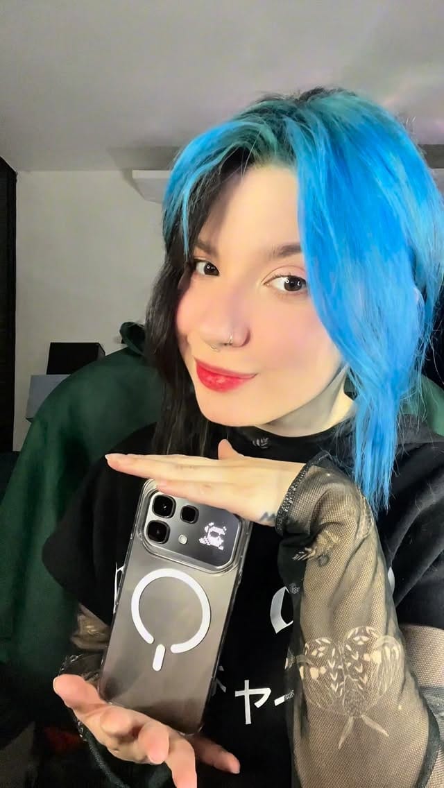 Post 3 by Lisa Cuadros on Instagram (video)