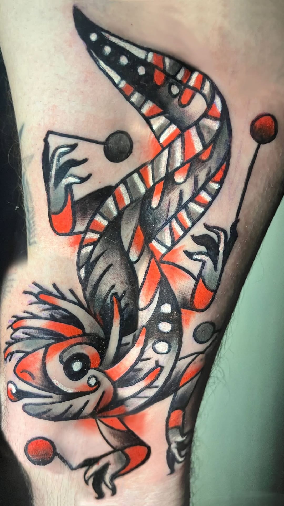 Post 4 by 👽 Manos Muertas 🛸 on Instagram (video)