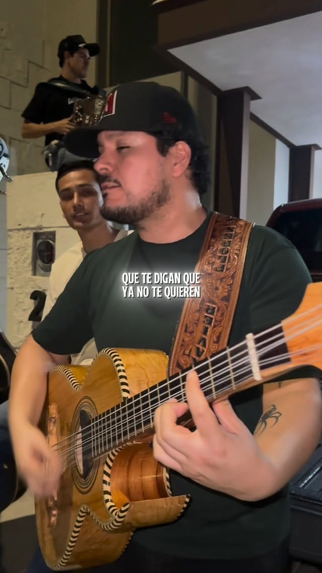Post 3 by Xavier Flores on Instagram (video)