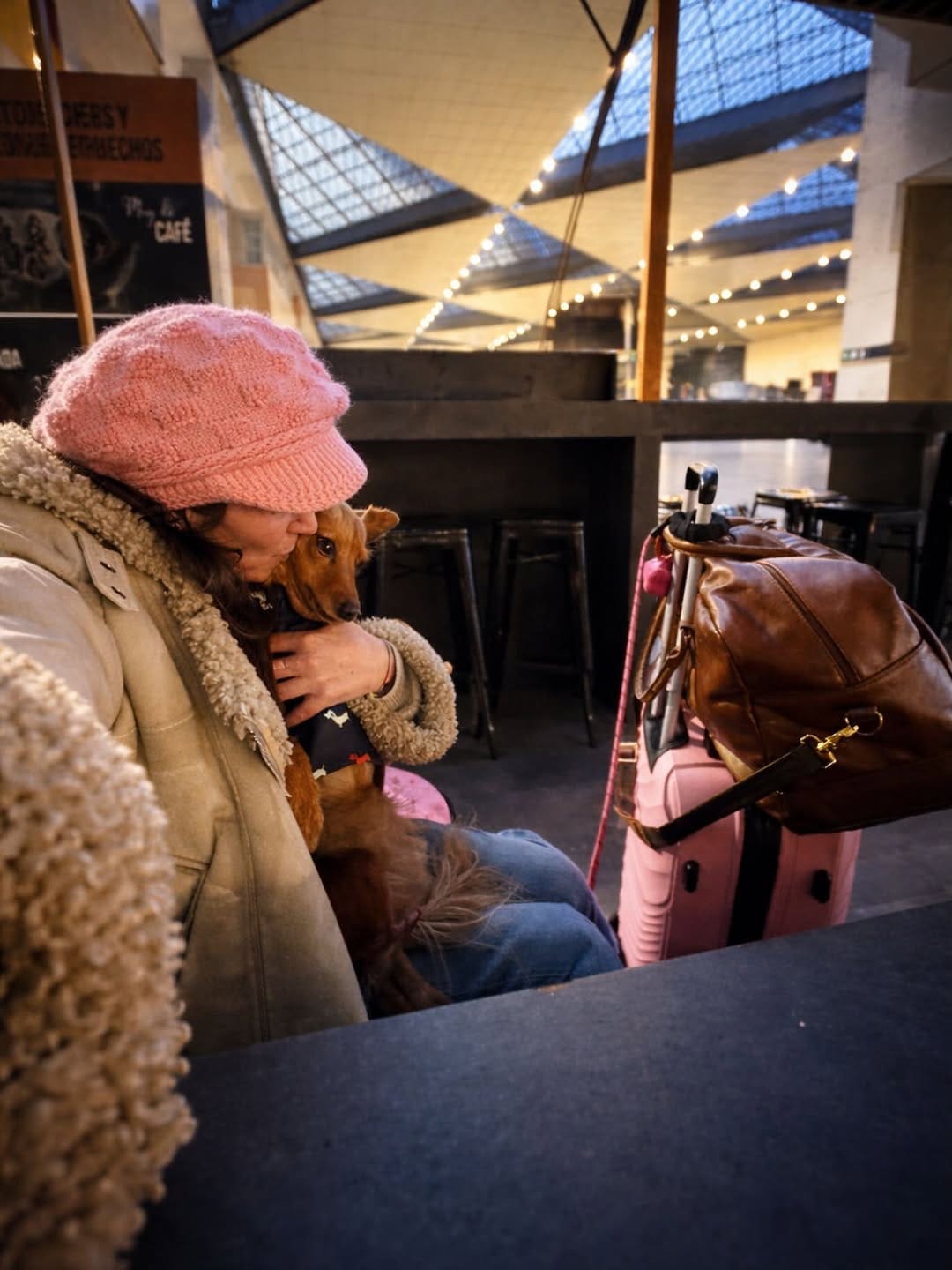 Post 3 by Lola Siles on Instagram (image)
