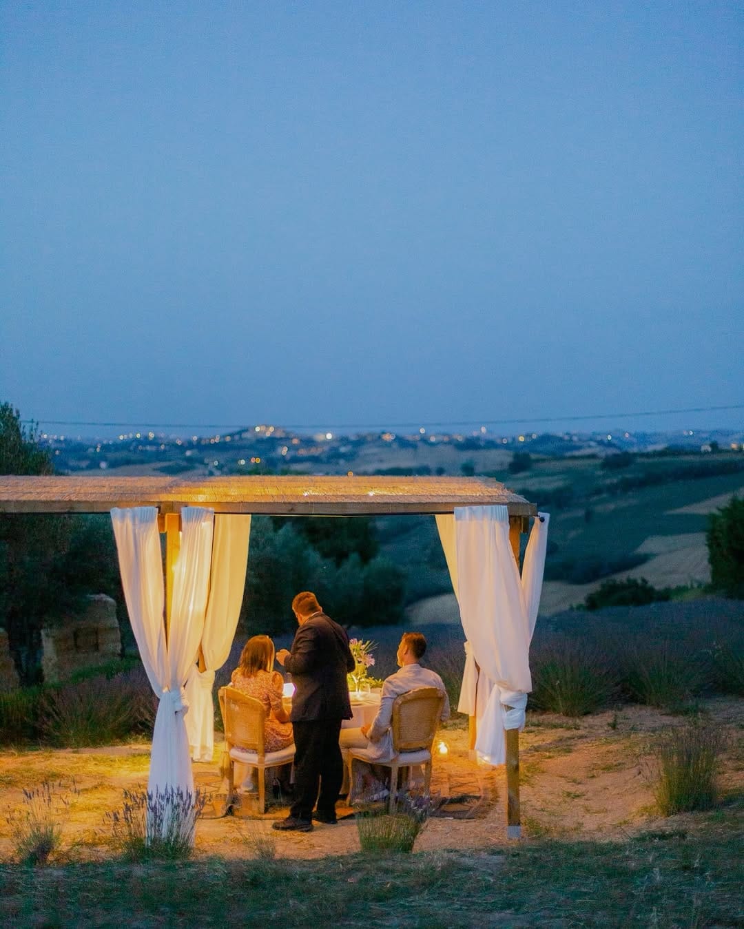 Post 6 by Venice Photographer Italy | Wedding Florence Tuscany Como on Instagram (carousel)