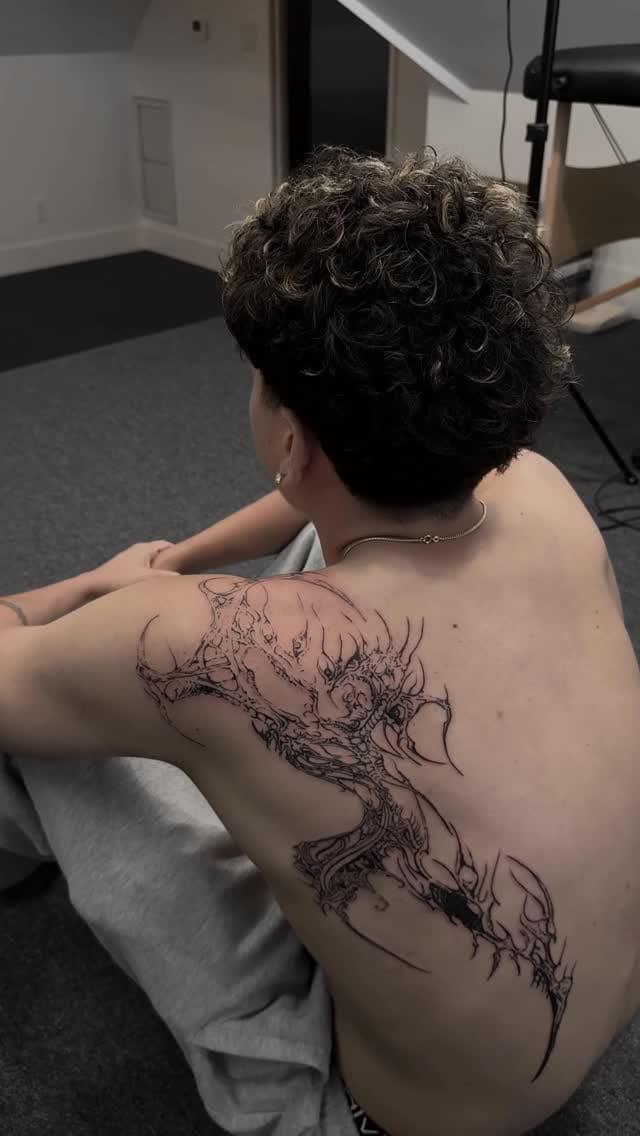 Post 5 by TATTOO USA on Instagram (video)