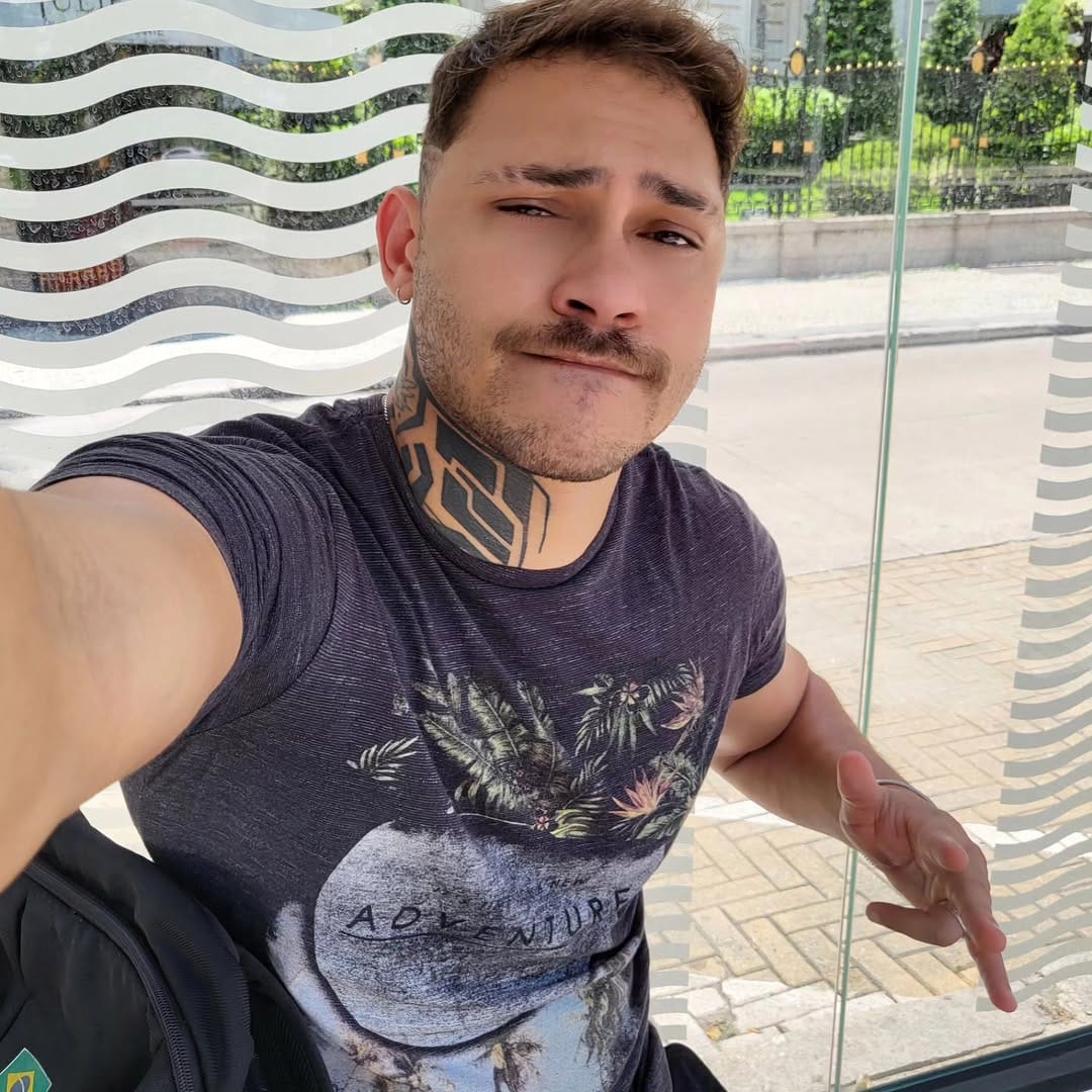 Post 3 by ĿΞvinŞtΞin on Instagram (image)
