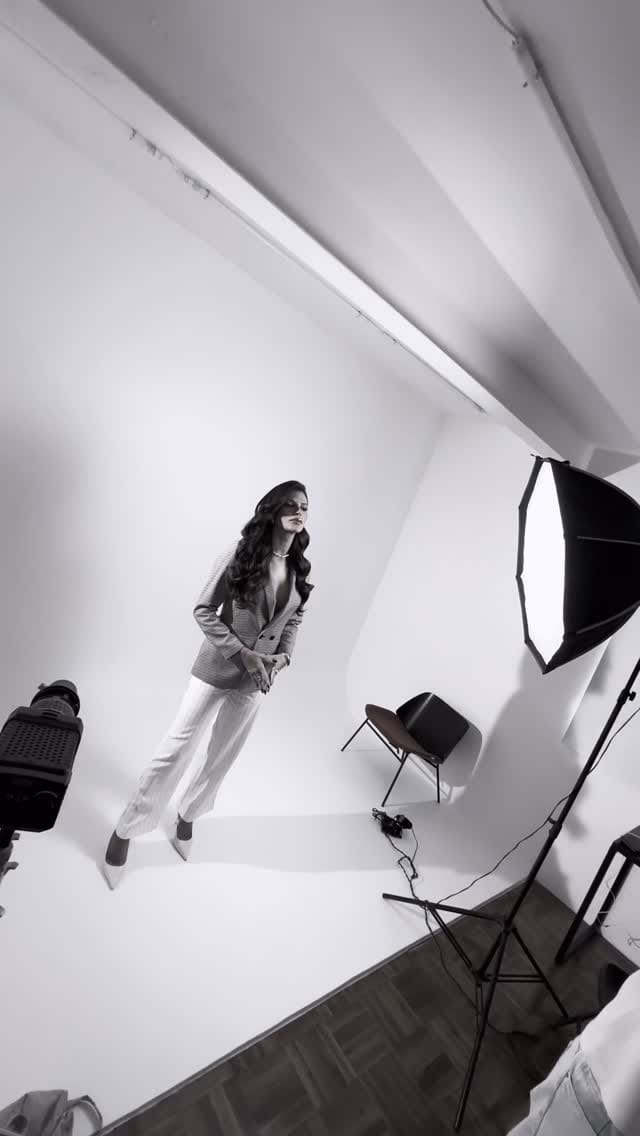 Post 10 by Nicole Andrade on Instagram (video)