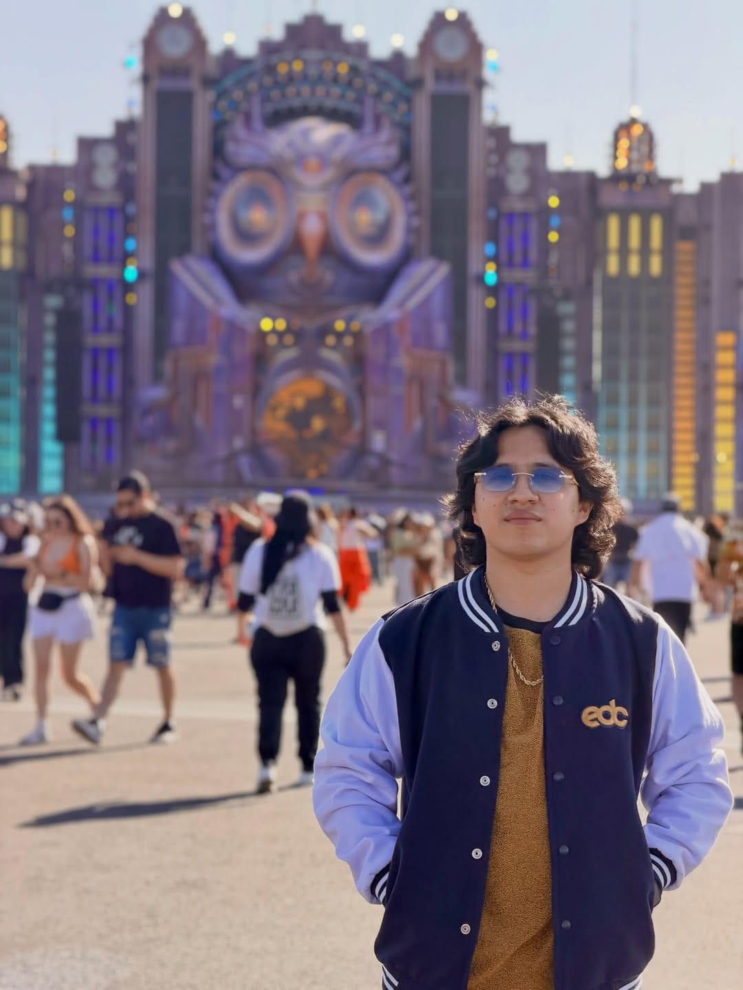 Post 4 by Juan González on Instagram (carousel)