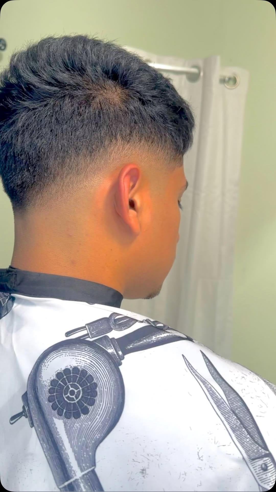 Post 1 by Tony’s Barber on Instagram (video)
