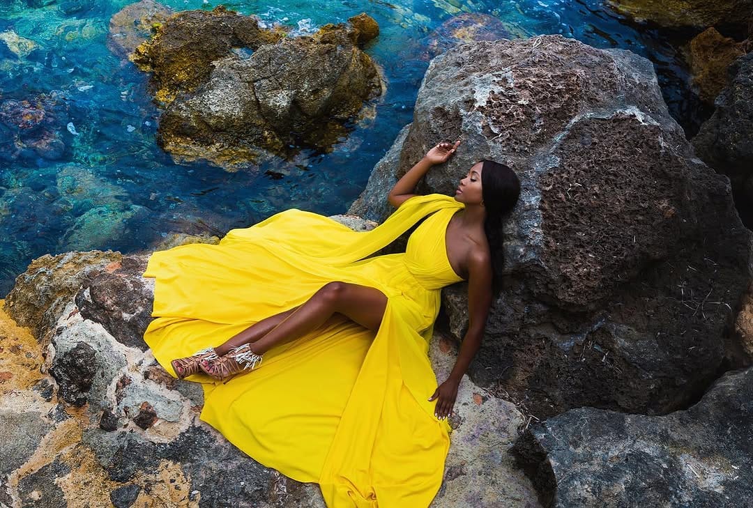 Post 10 by Malia León on Instagram (image)