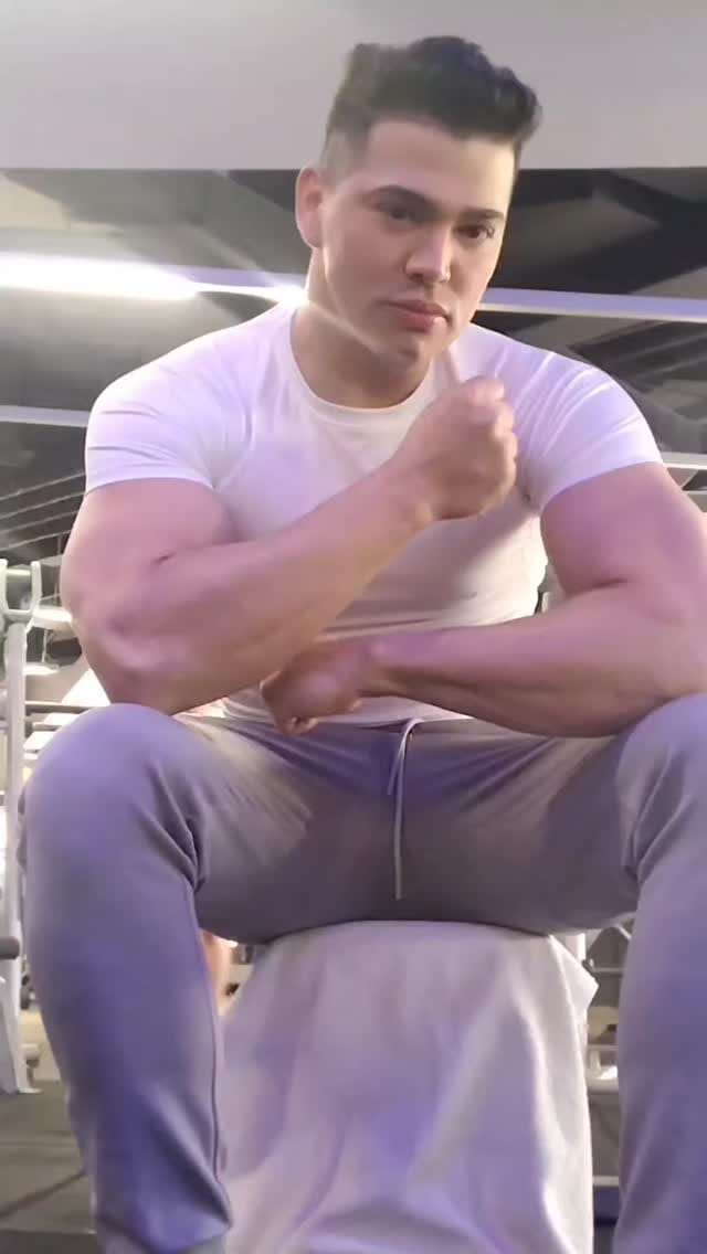 Post 1 by Lider Ramon Guerrero on Instagram (video)