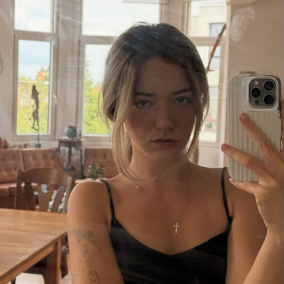 Post 1 by Femke Van der Steen on Instagram (carousel)