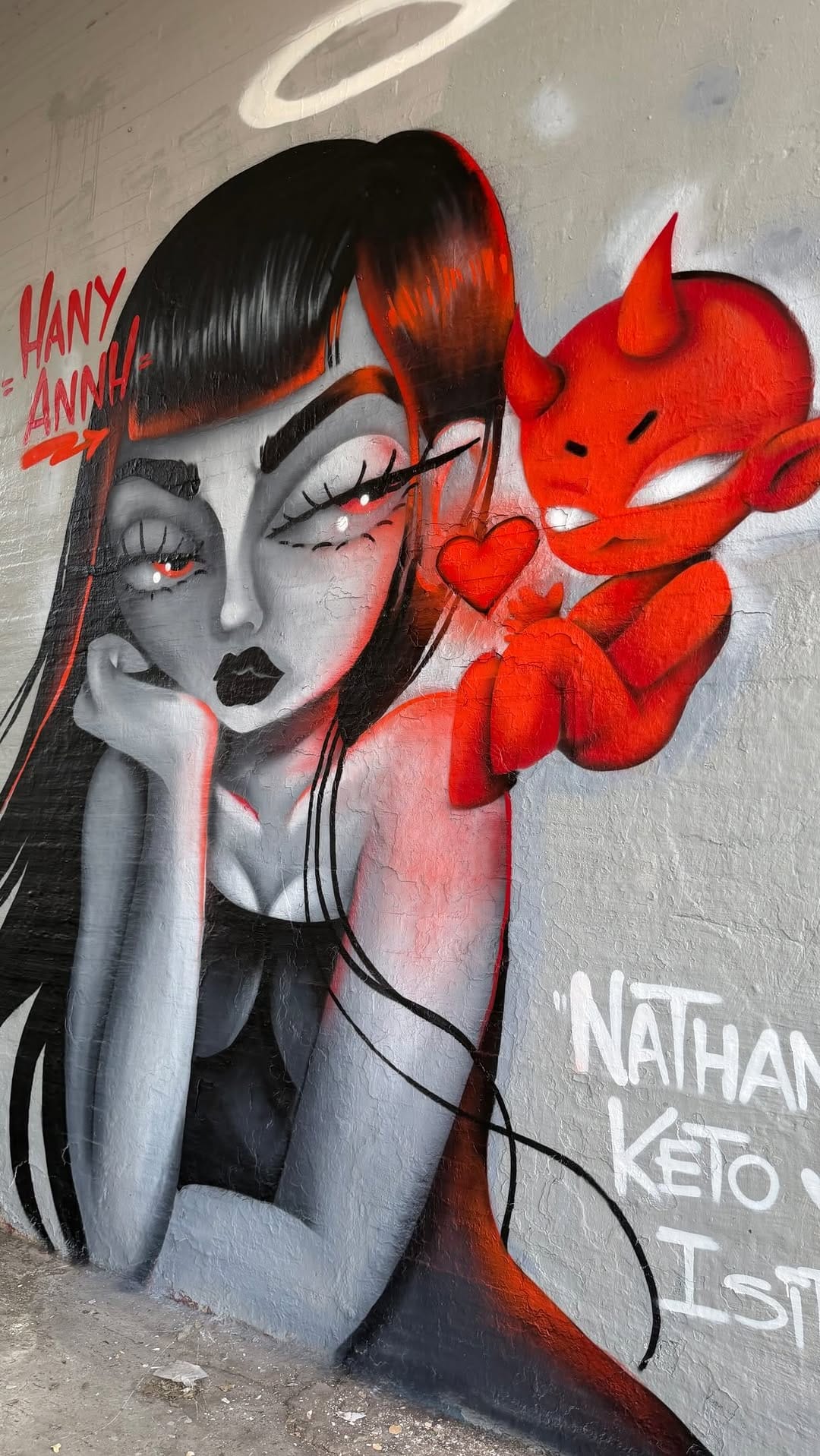 Post 1 by Hany Annh on Instagram (video)