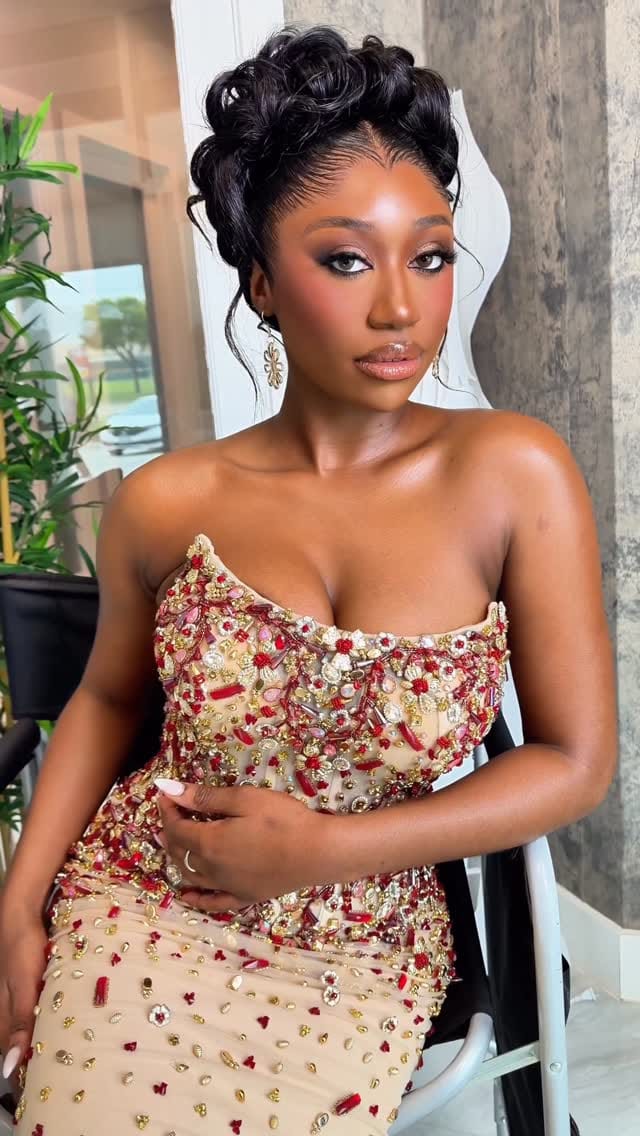 Post 3 by Marcella Momoh on Instagram (video)
