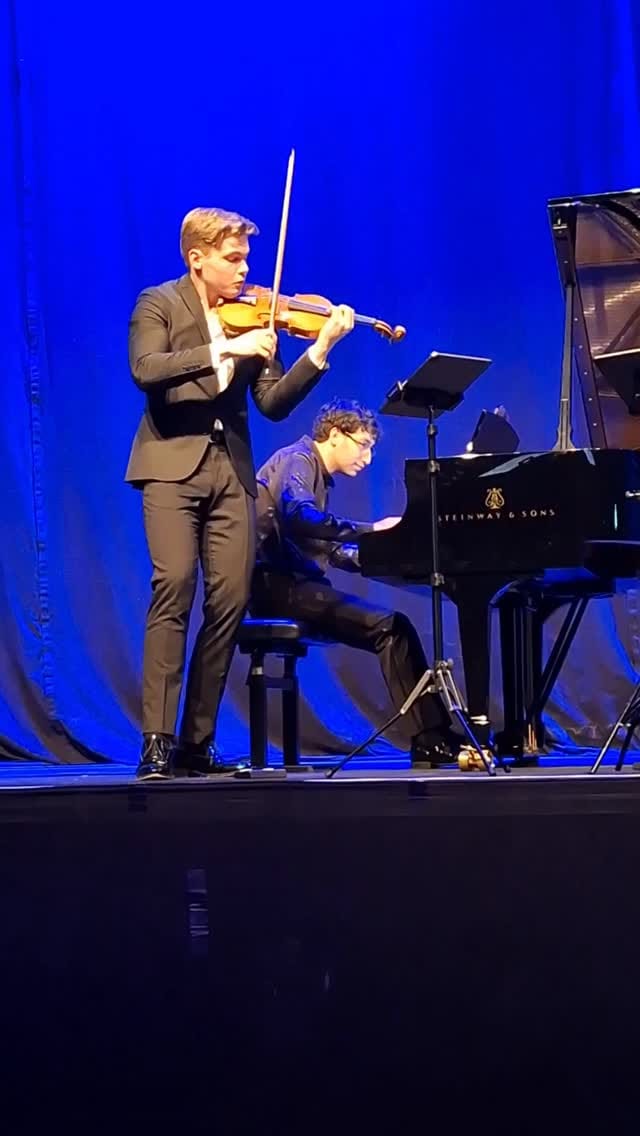 Post 3 by Tassilo Probst on Instagram (video)