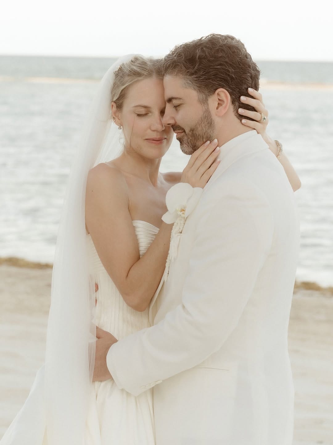 Post 2 by Max del valle Films Wedding Filmmaker & Photography on Instagram (carousel)