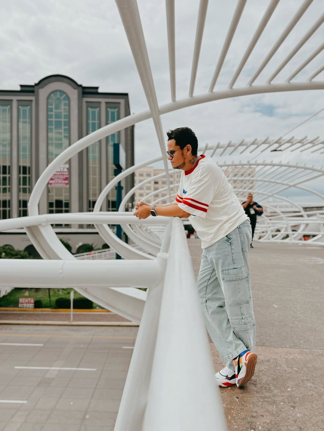 Post 9 by David Higareda on Instagram (carousel)