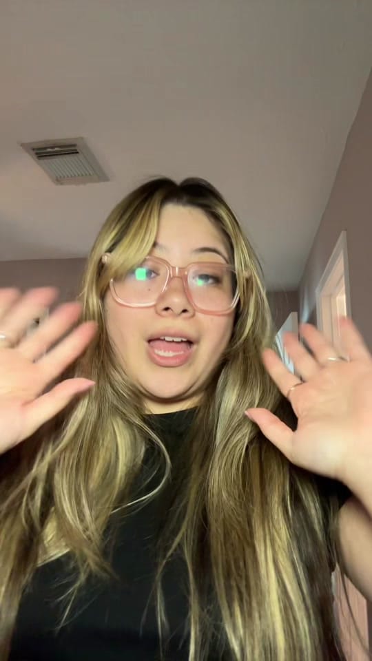 Post 3 by Pink Latina Queen on TikTok (video)