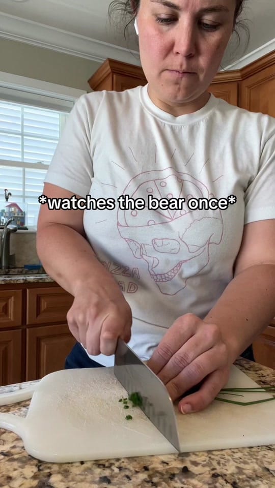 Post 8 by Rachel Taenzler on TikTok (video)