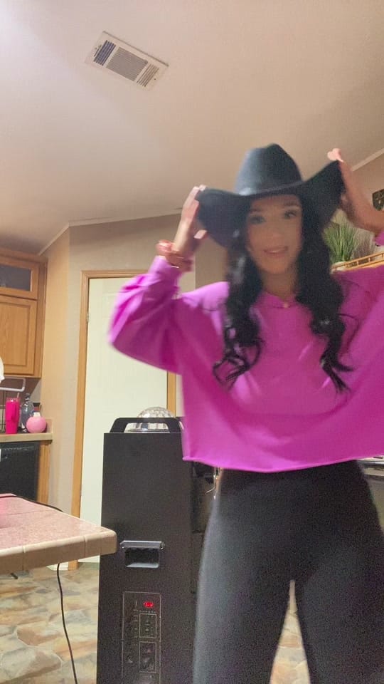 Post 10 by unifunlife on TikTok (video)