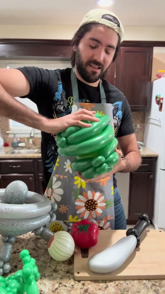 Post 10 by Balloon Bros on TikTok (video)