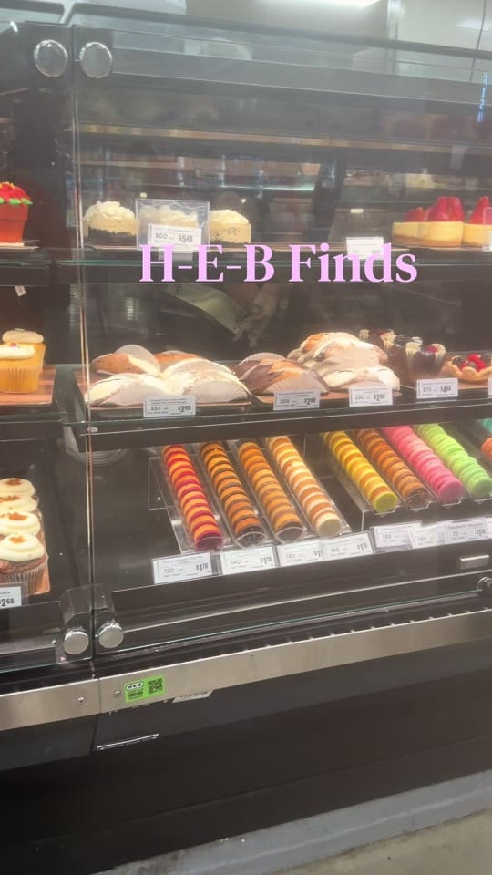 Post 3 by Dee on TikTok (video)