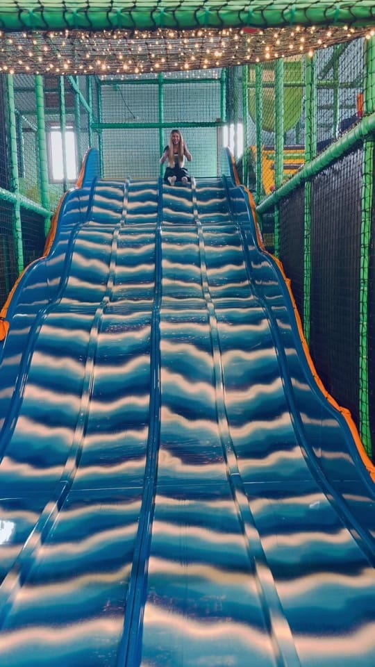 Post 4 by Sari Monsen on TikTok (video)