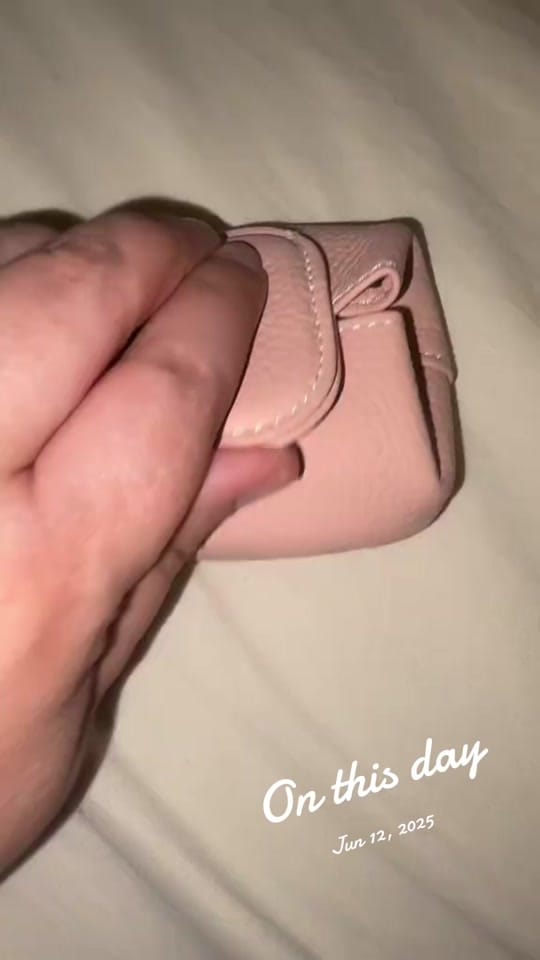 Post 6 by Viví on TikTok (video)
