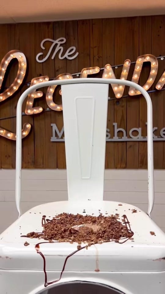 Post 1 by The Legendairy Milkshake Bar on TikTok (video)