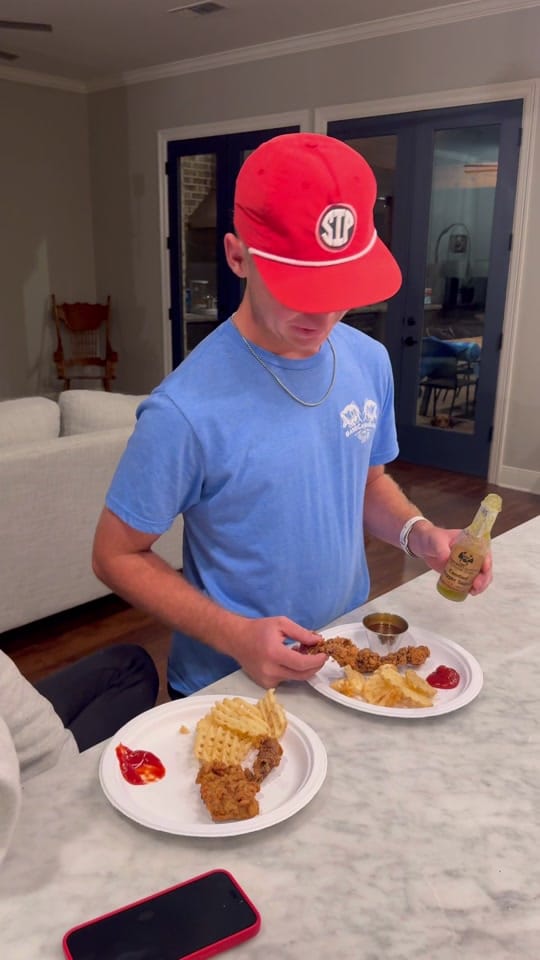 Post 4 by Sauce Dudes on TikTok (video)