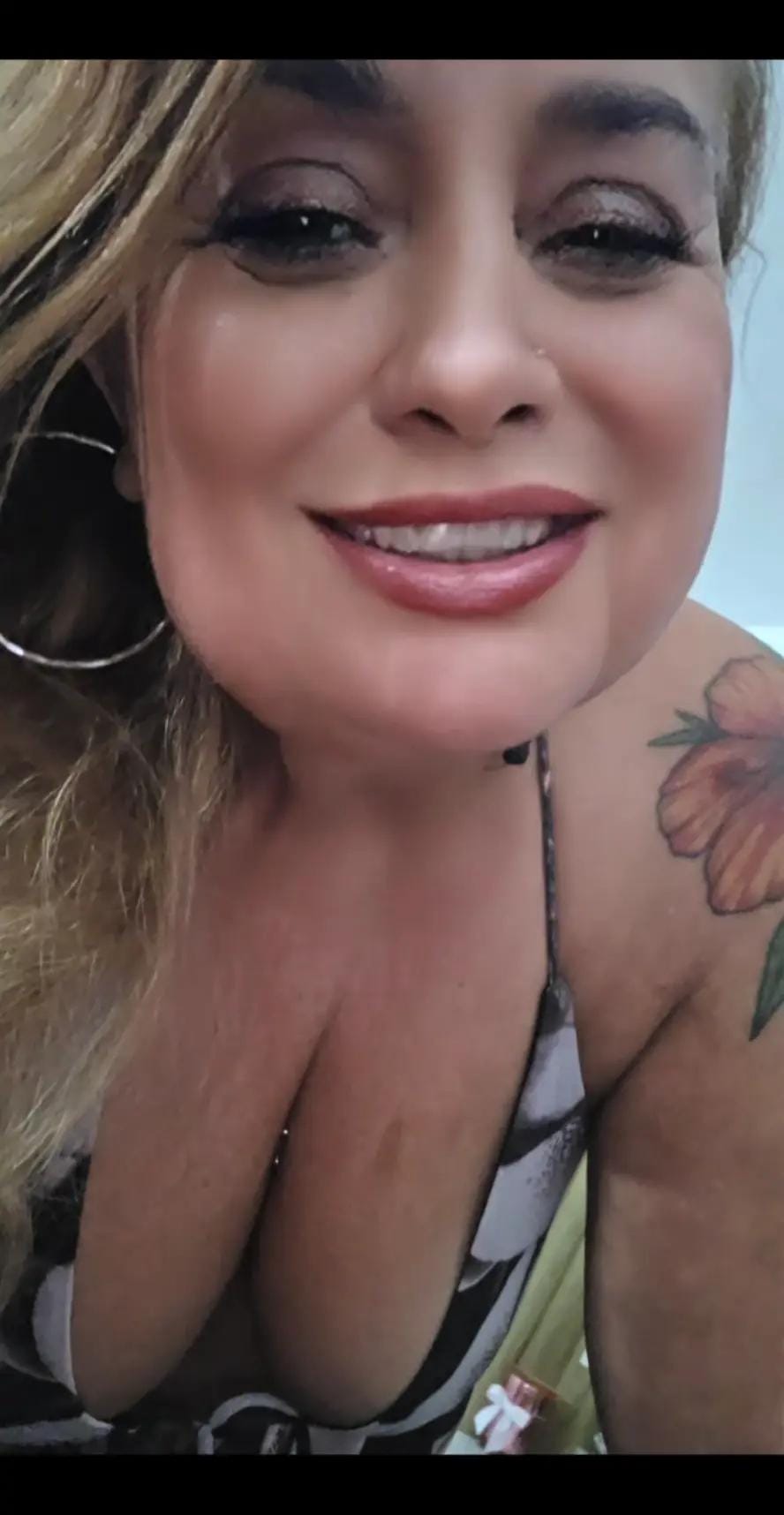 Post 6 by Elizabeth on TikTok (video)