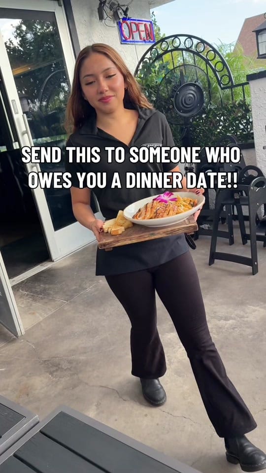 Post 4 by Clandestino Gastro Bar on TikTok (video)