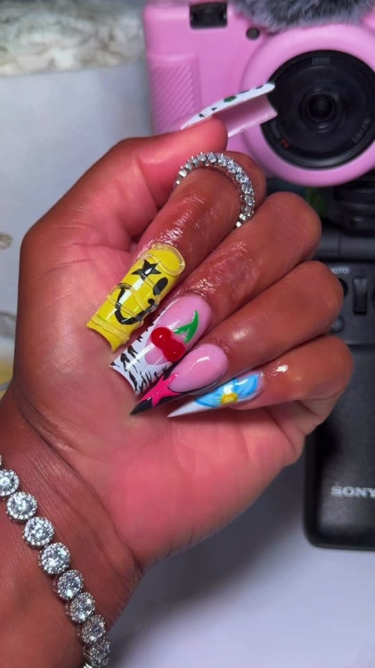 Post 6 by Lex🤍 | 📚💅🏾🍪🪡🐓👩🏾‍🍳💍 on TikTok (video)