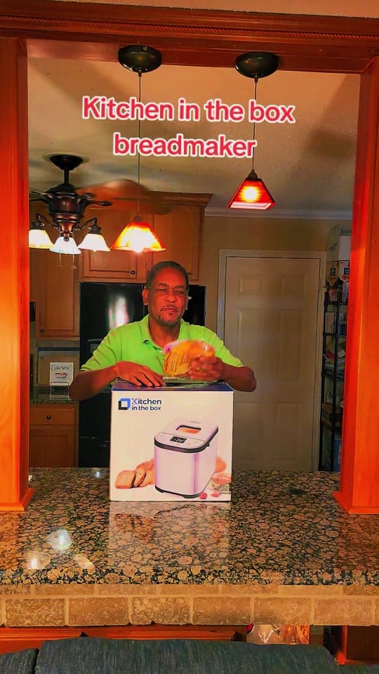 Post 3 by Appleman on TikTok (video)
