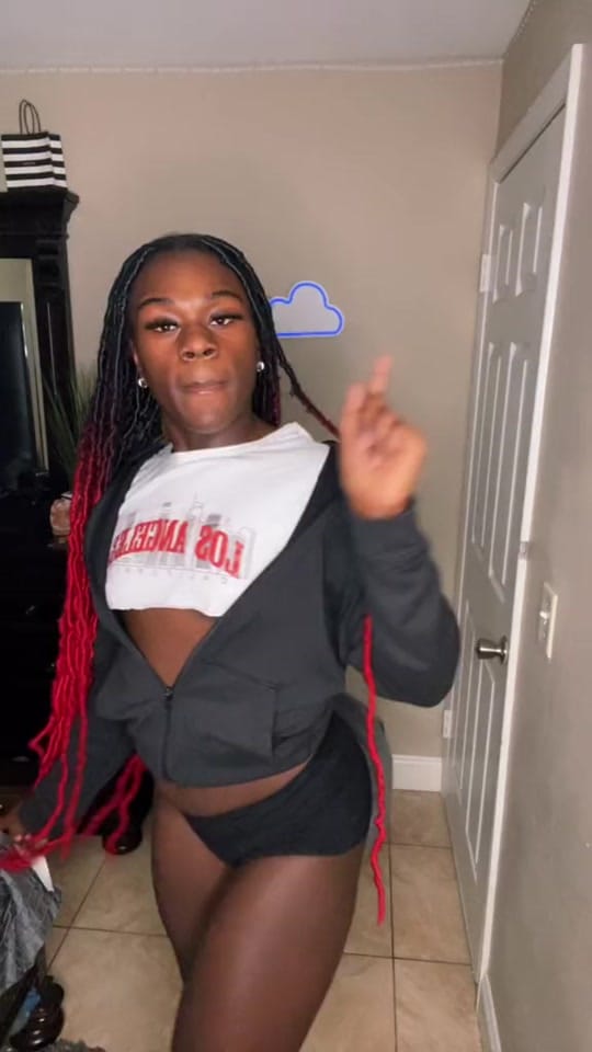 Post 9 by skyielondon on TikTok (video)