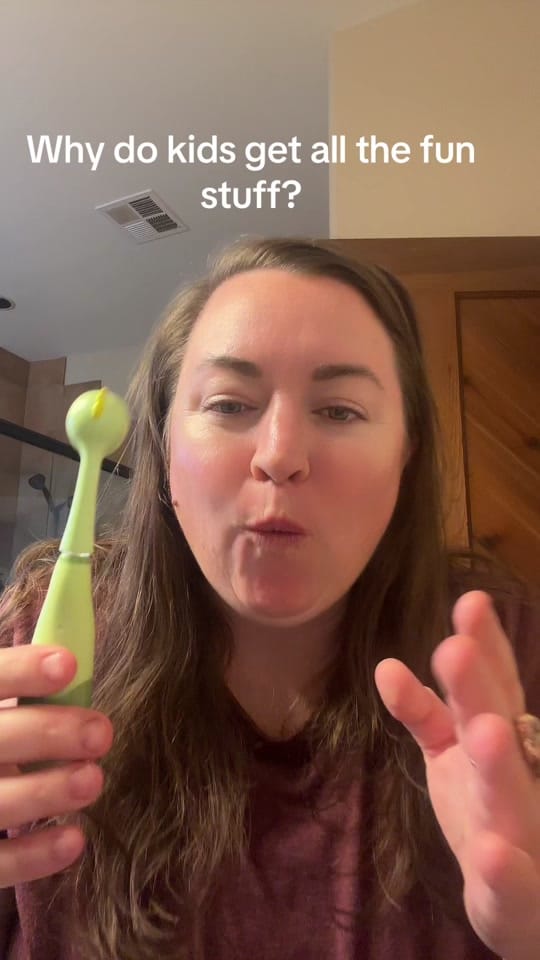 Post 1 by Shop with Kel on TikTok (video)