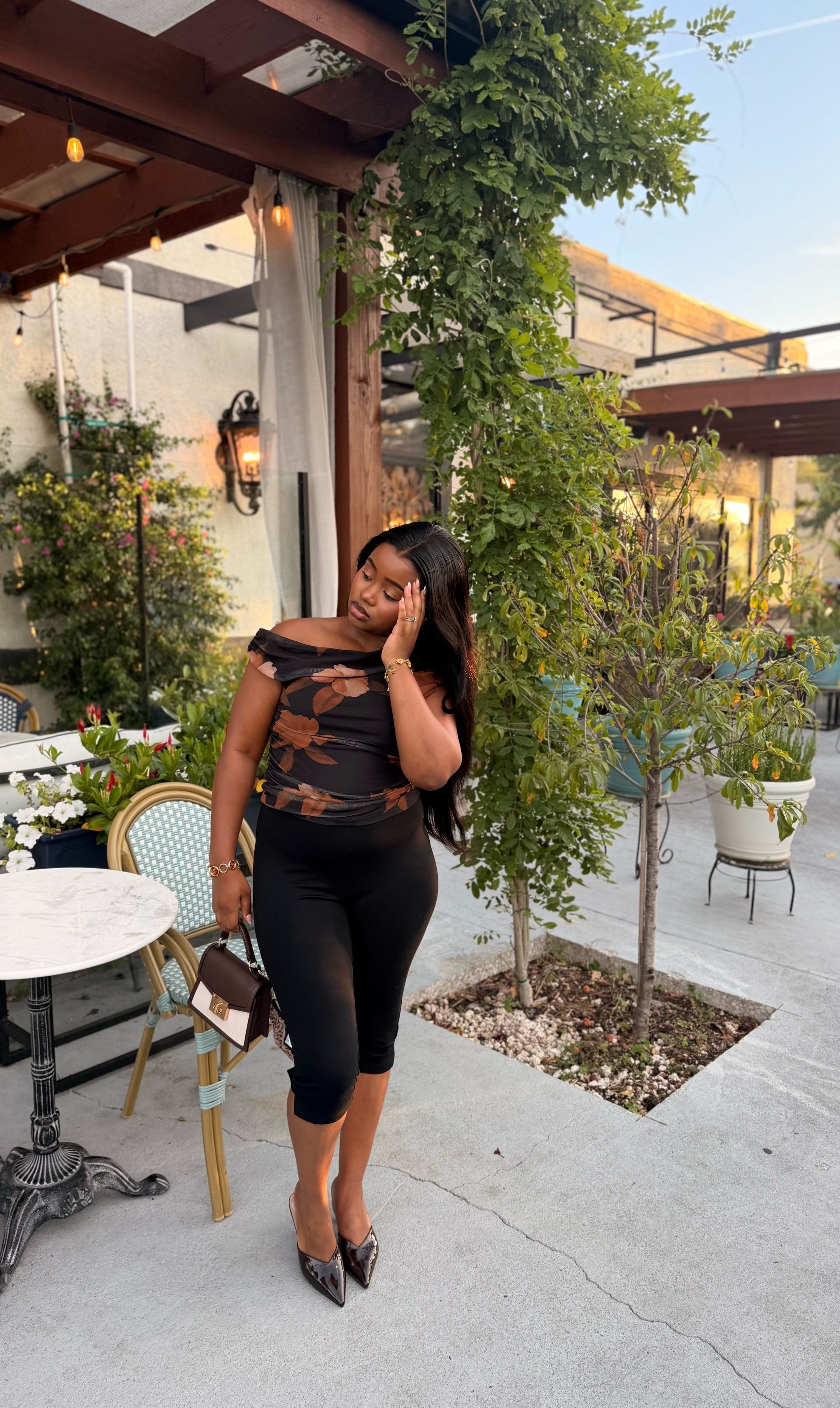 Post 4 by Reine|Content Creator| on TikTok (video)
