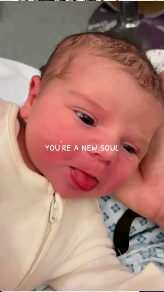 Post 10 by Andrada on TikTok (video)