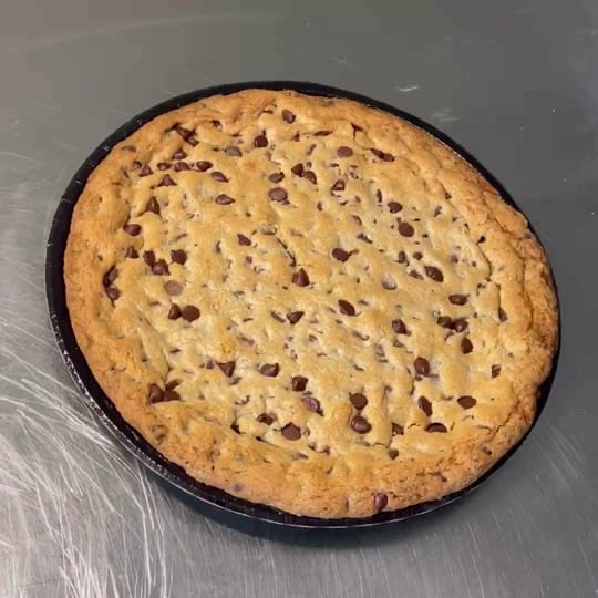 Post 8 by The Purrfect Sweets on TikTok (video)