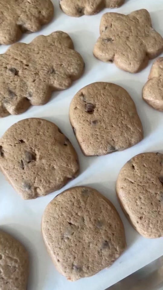 Post 4 by The Purrfect Sweets on TikTok (video)
