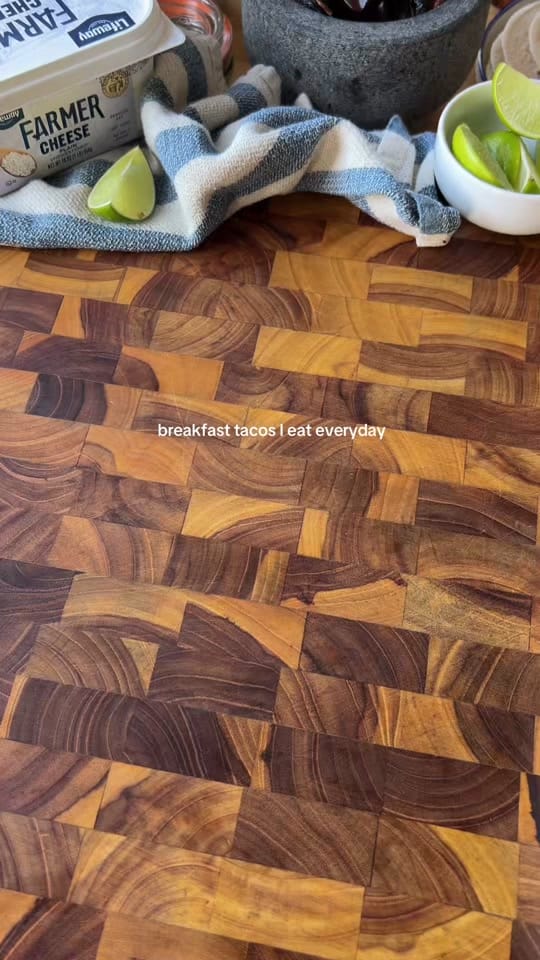 Post 3 by Frohneats on TikTok (video)