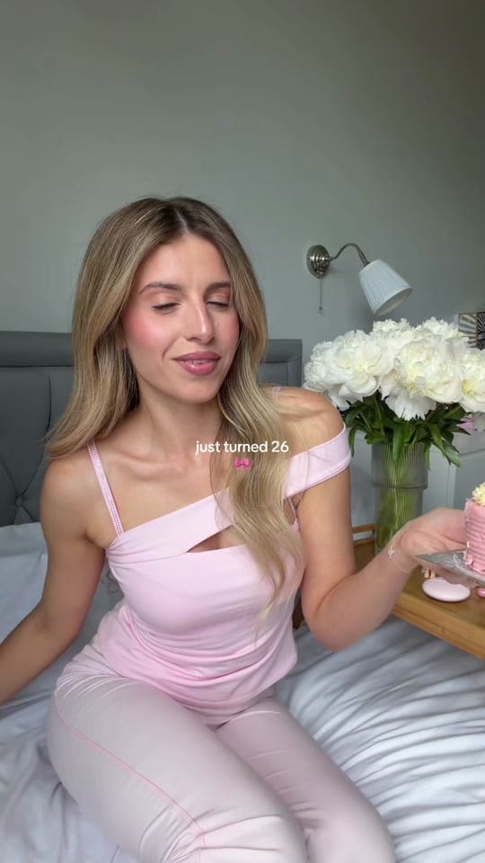 Post 3 by Kris🌸 on TikTok (video)