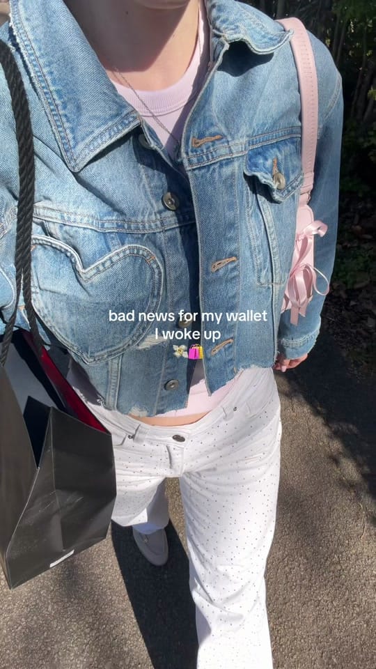 Post 5 by Kris🌸 on TikTok (video)
