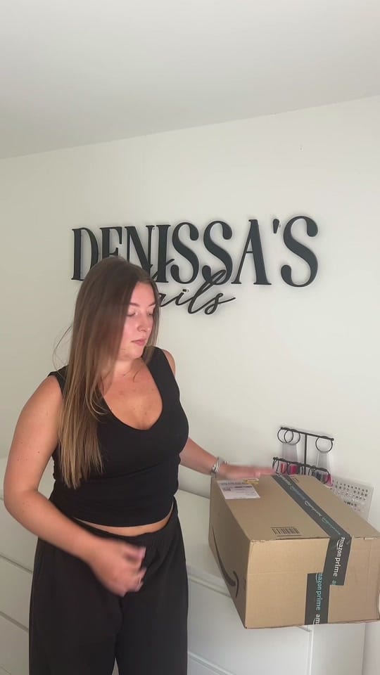 Post 8 by Denissas_nails on TikTok (video)